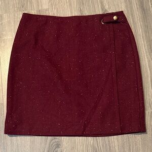 Banana Republic Elegant Burgundy Skirt. Size 6